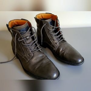 Guess Mens loafer boots, size 9.5M, Dark brown with camouflage detail